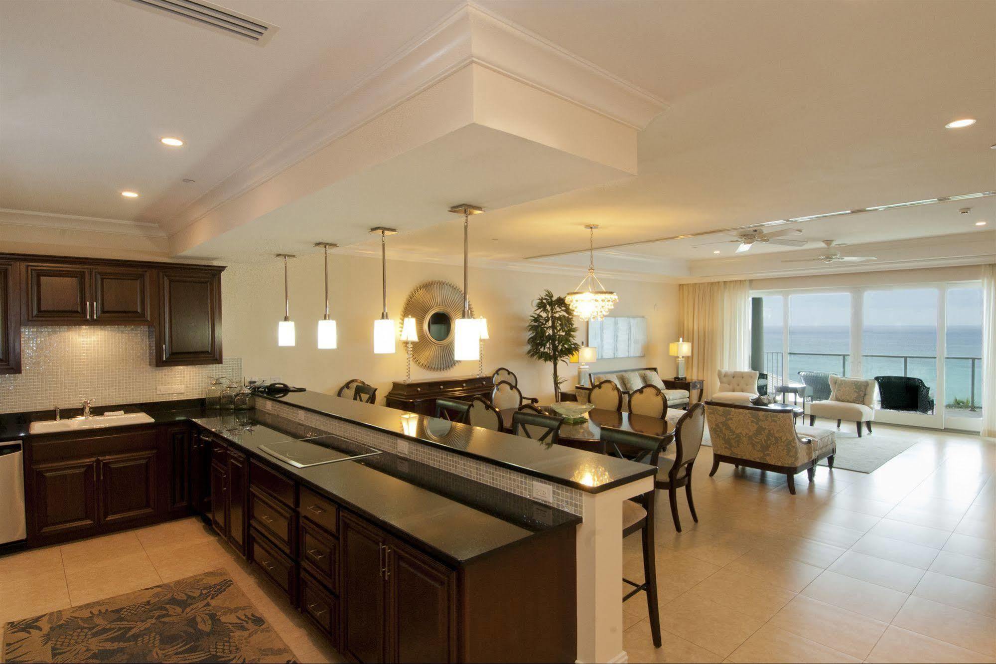 Caribbean Club Boutique Hotel, Grand Cayman Dog City المظهر الخارجي الصورة