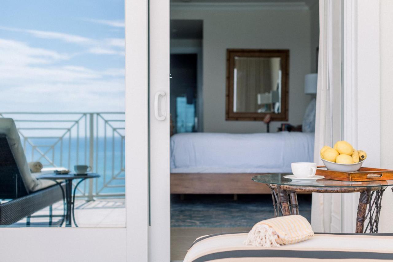 Caribbean Club Boutique Hotel, Grand Cayman Dog City المظهر الخارجي الصورة