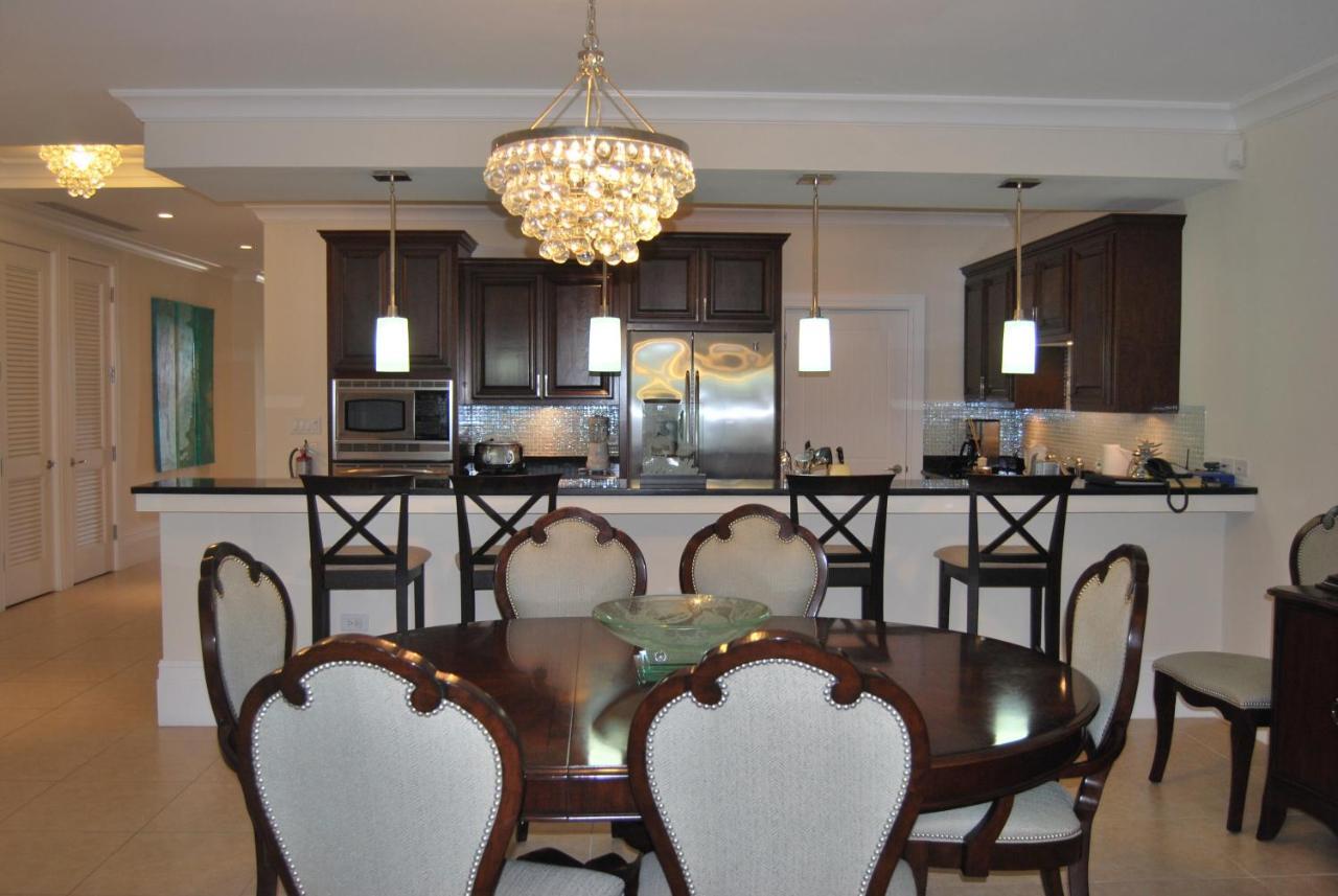 Caribbean Club Boutique Hotel, Grand Cayman Dog City المظهر الخارجي الصورة