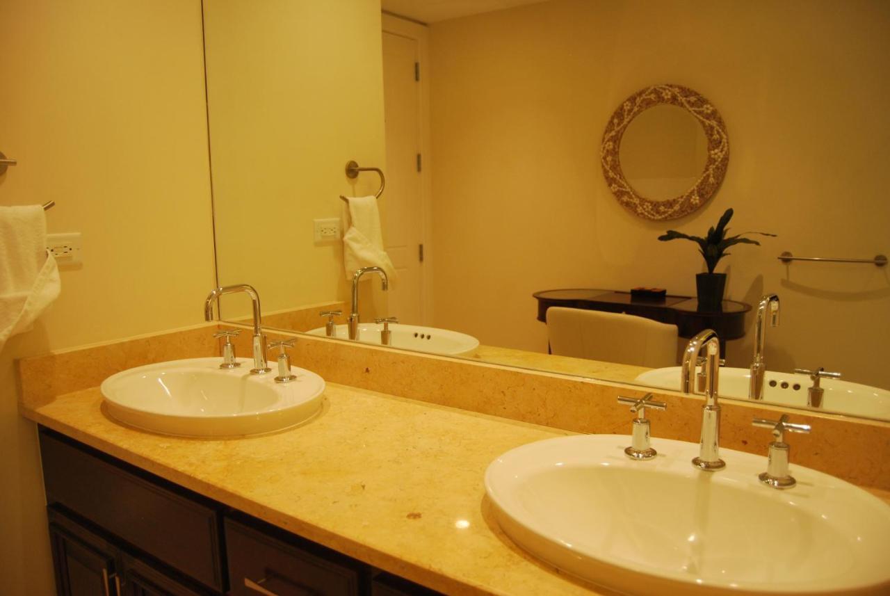 Caribbean Club Boutique Hotel, Grand Cayman Dog City المظهر الخارجي الصورة